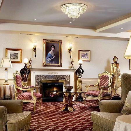 Four Points By Sheraton Toronto Lakeshore الغرفة الصورة